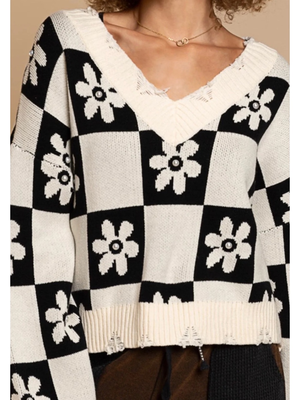 POL Checkerboard Floral V-Neck Sweater - Black & Cream